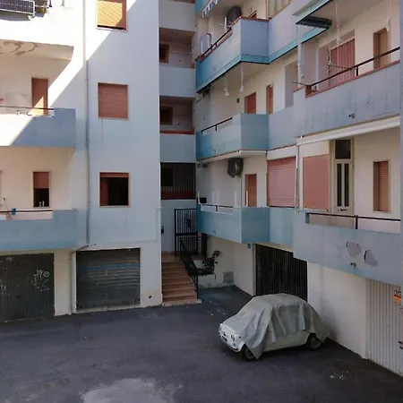 аppartamenti Per Vacanze, 500 M Dal Mare Apartment *